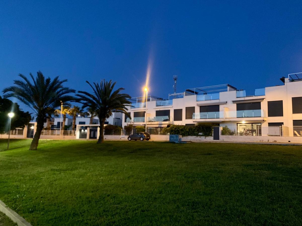 Punta Prima Villa 3 Bedrooms And Solarium Sea View Torrevieja Exterior foto